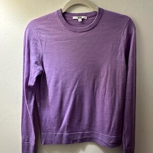 Uniqlo Women's Lavender Crew Neck Sweater